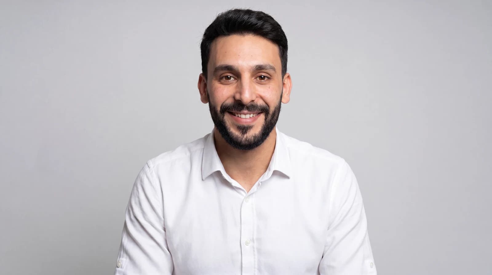 Dr. Khalid, the nutritionist who guides Diabely's nutrition approach